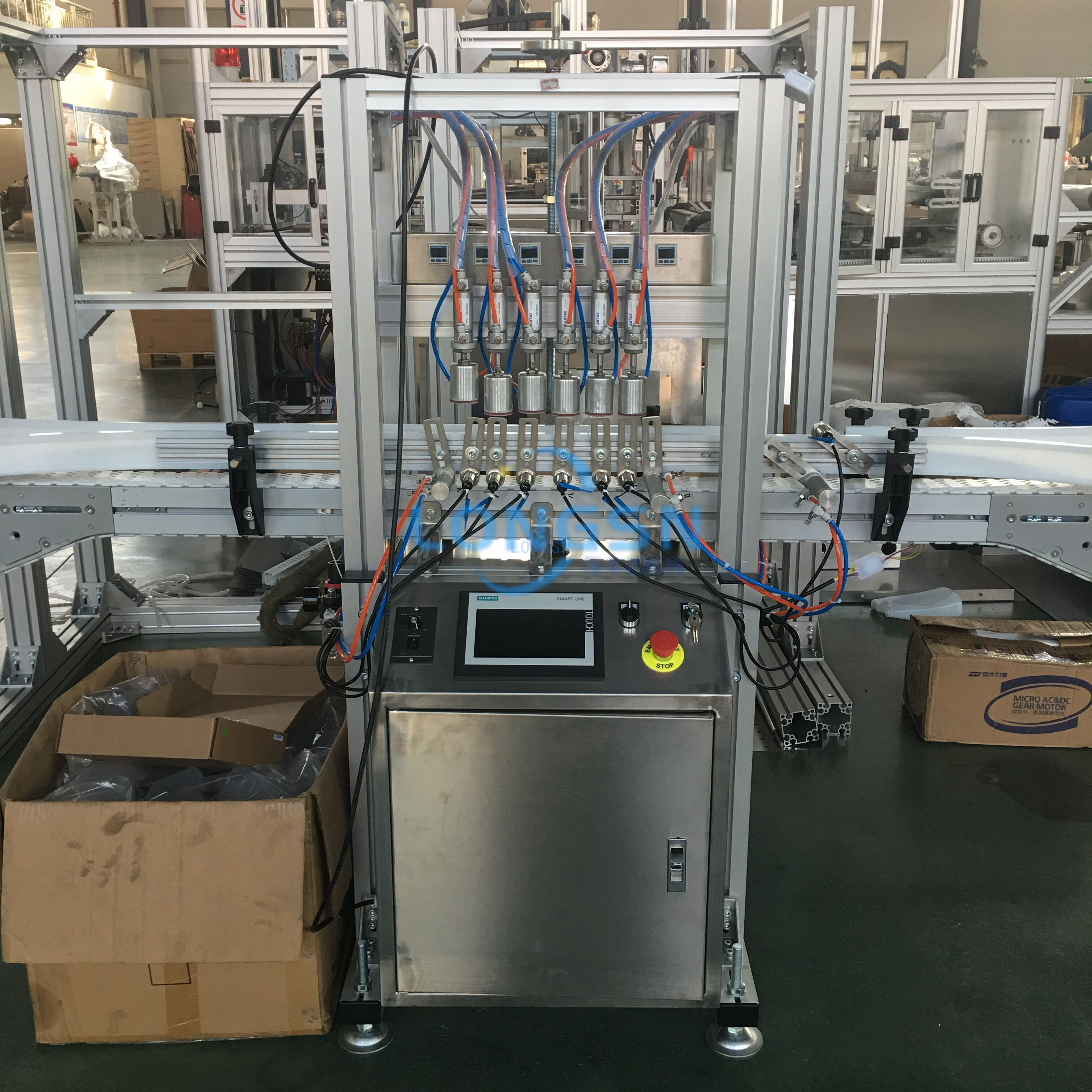 Αυτόματο μηχάνημα δοκιμής ανιχνευτή διαρροής φιαλών Jerrycan με άδειο πίεση αέρα