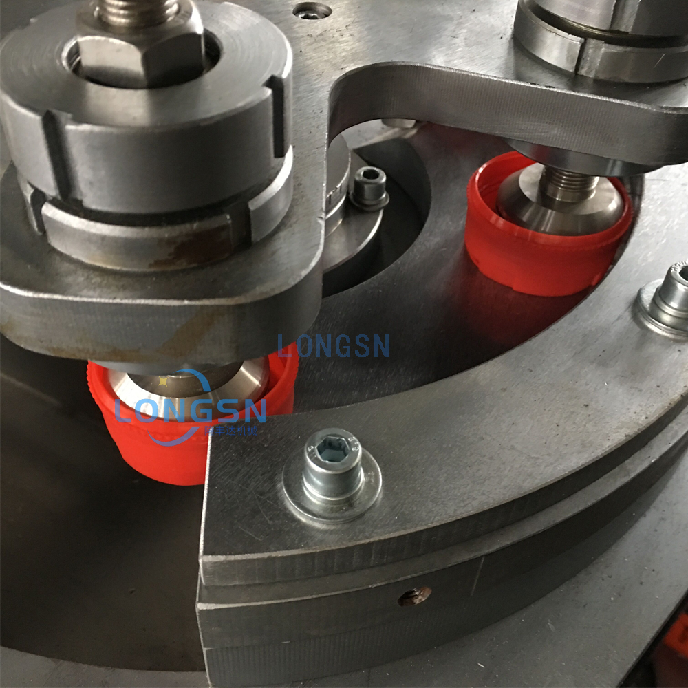 Μηχανή κοπής καπακιού