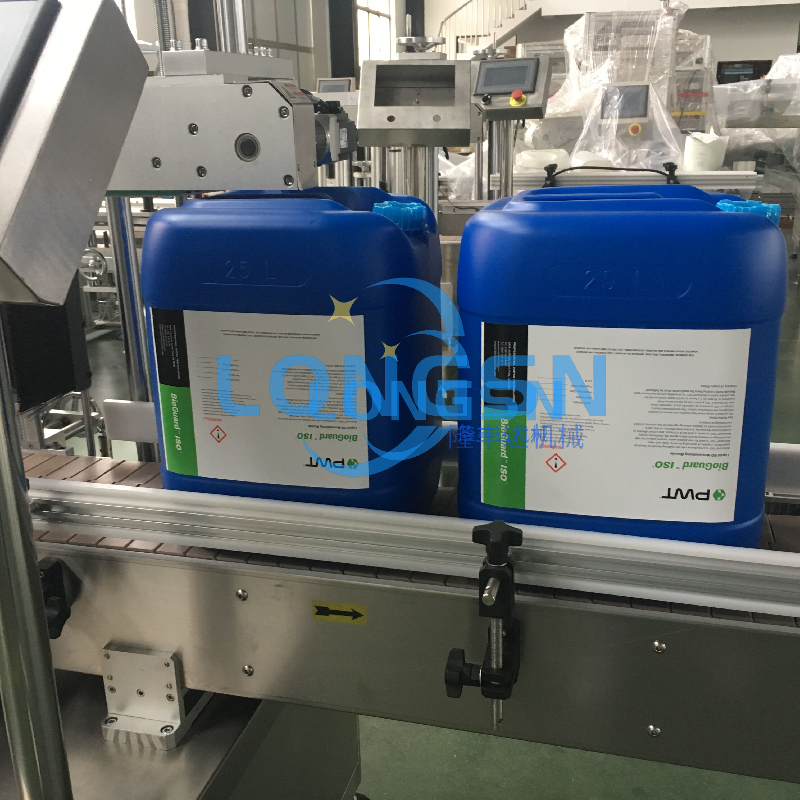 Μηχανή επισήμανσης μπουκαλιών