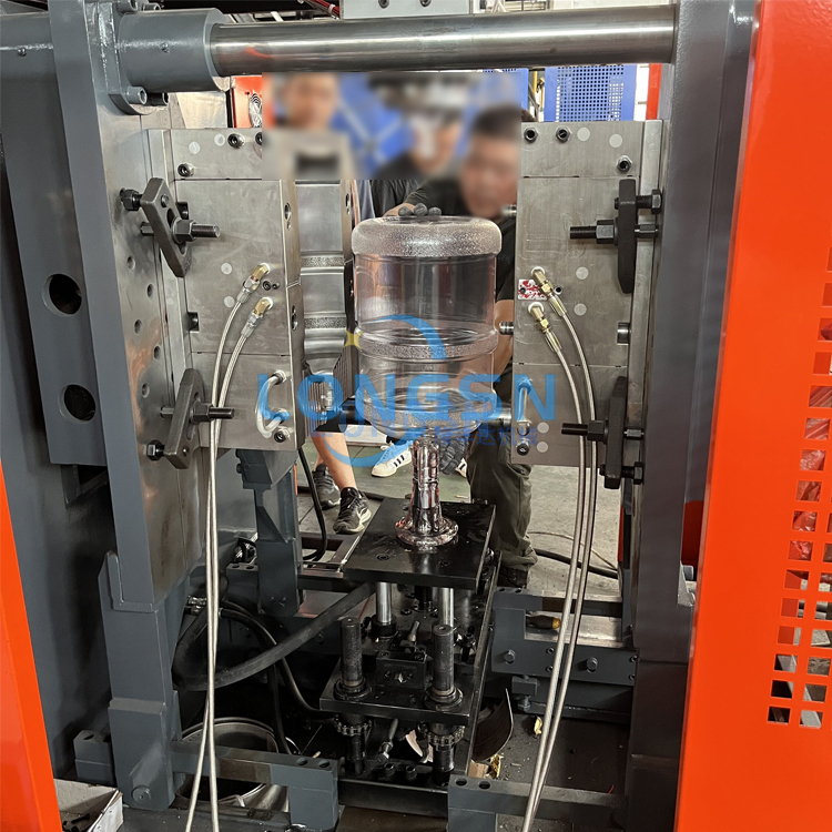 Μηχανή χύτευσης με μπουκάλι PC