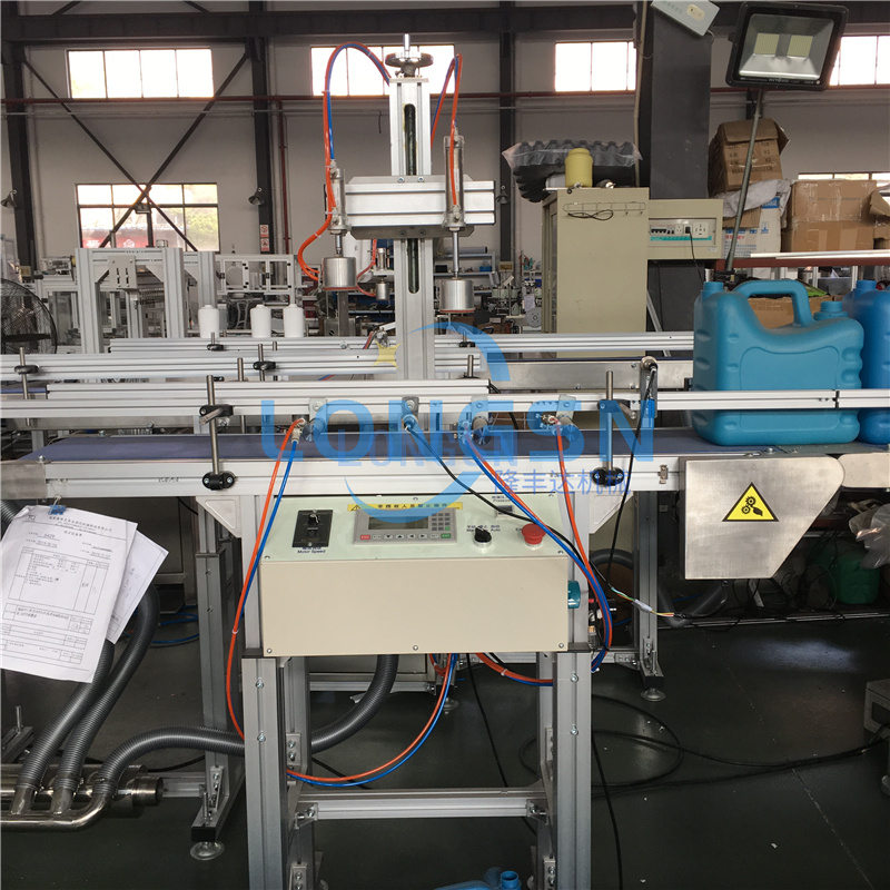 Ο Τζέρι μπορεί να διαρρεύσει τη μηχανή δοκιμής