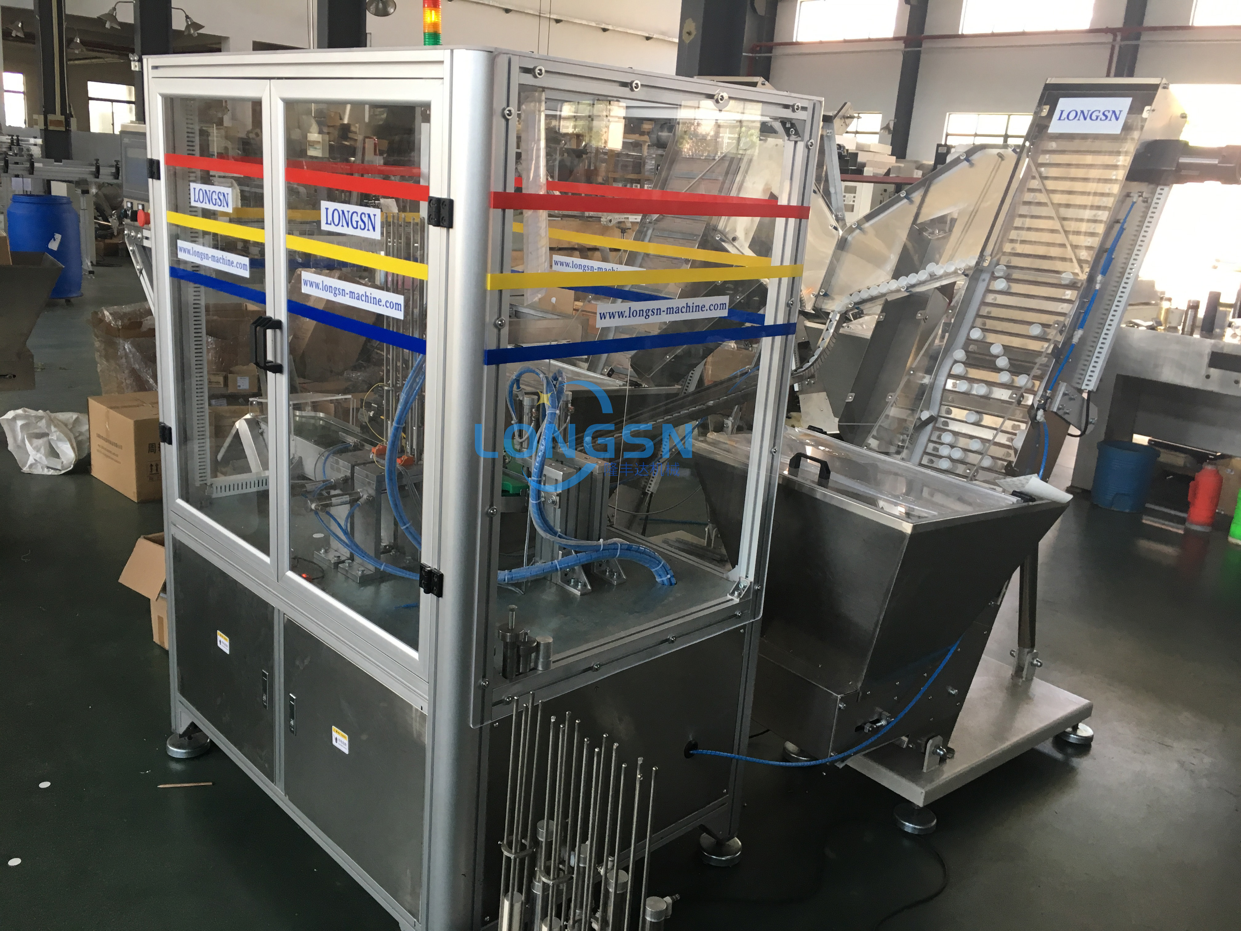 Μηχανή εισαγωγής επένδυσης με καπάκι